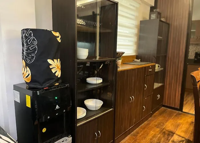 Spacious 3br With Huge Tv Near Bgc Makati Airport *