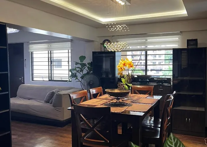 Apartment Spacious 3br With Huge Tv Near Bgc Makati Airport *