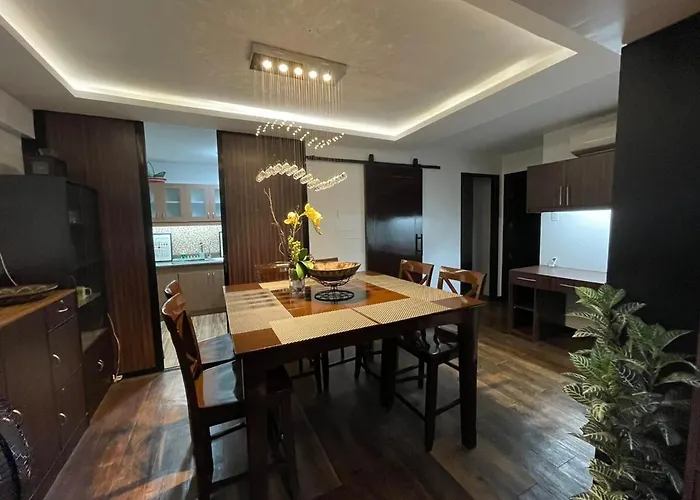 Spacious 3br With Huge Tv Near Bgc Makati Airport Manila