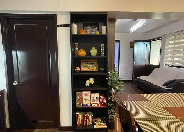Spacious 3br With Huge Tv Near Bgc Makati Airport Apartment Manila